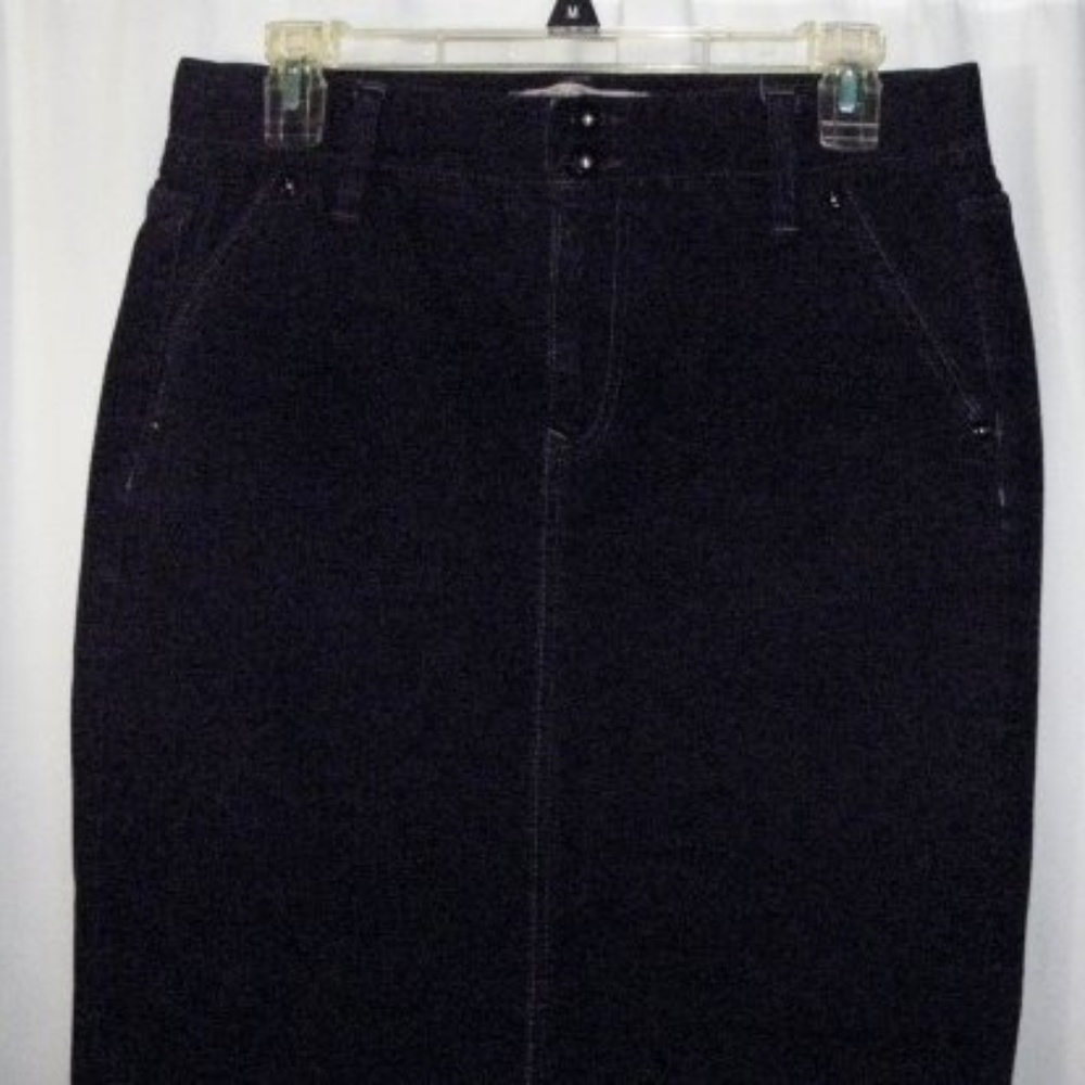 Old Navy dark blue, straight line Denim Skirt - Picture 1 of 4